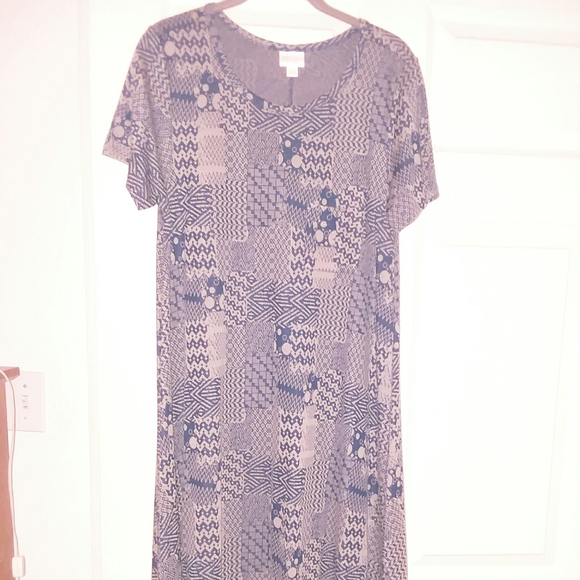 LuLaRoe Dresses & Skirts - lularoe carly (Gt-70)